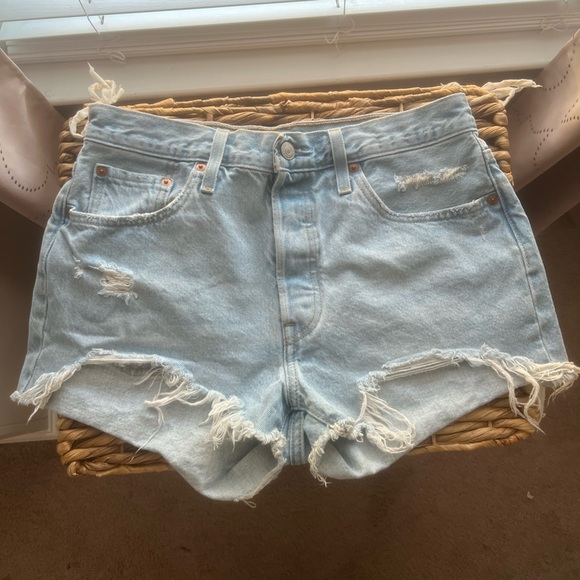Levi’s 501 High Rise Denim Shorts - Picture 3 of 6